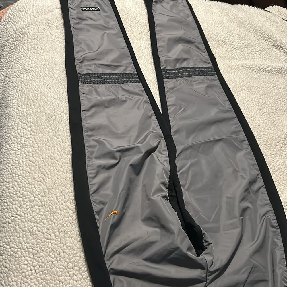 Nike pants - Picture 2 of 3